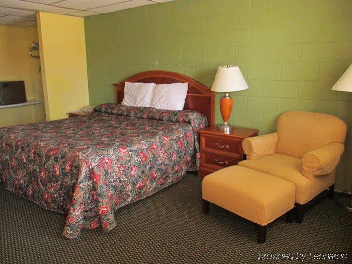 Rodeway Inn Flora Esterno foto